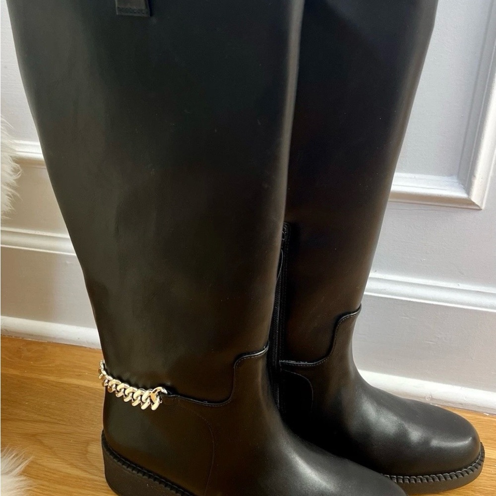 Black Women's Tall Boots with Gold Chain Accent